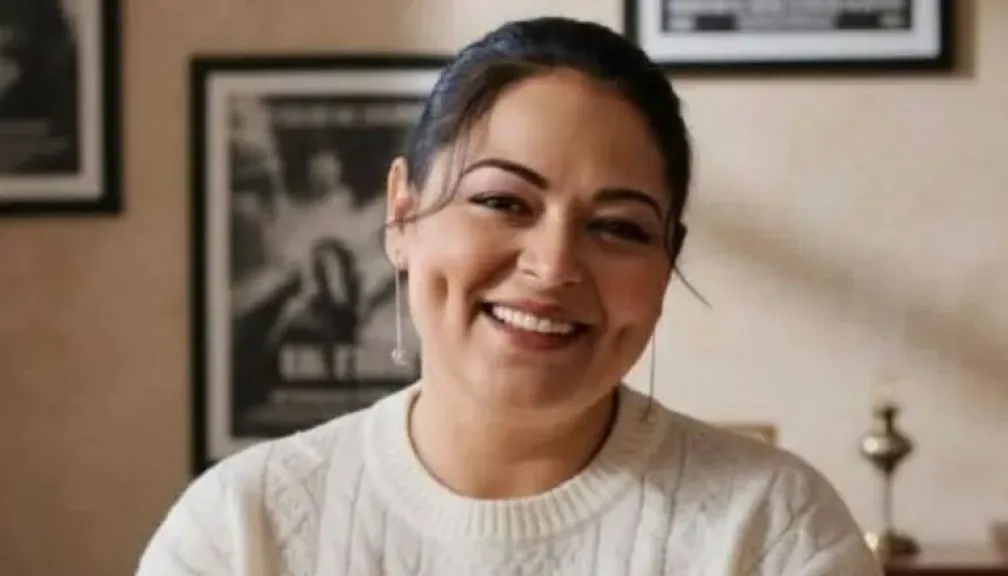 النيابة العامة تُعاين شقة نيفين مندور بعد حريق الإسكندرية.. وشبهة جنائية تفتح باب التحقيق