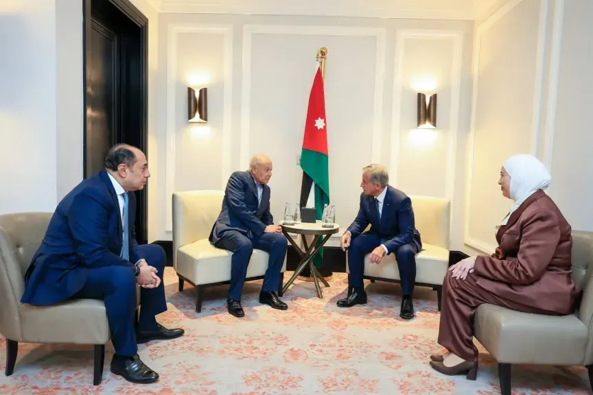 رئيس الوزراء الأردني خلال لقائه أبوالغيط: الأردن يدعم جهود الجامعة العربية في العمل الاجتماعي وتعزيز منظومة الحماية الاجتماعية