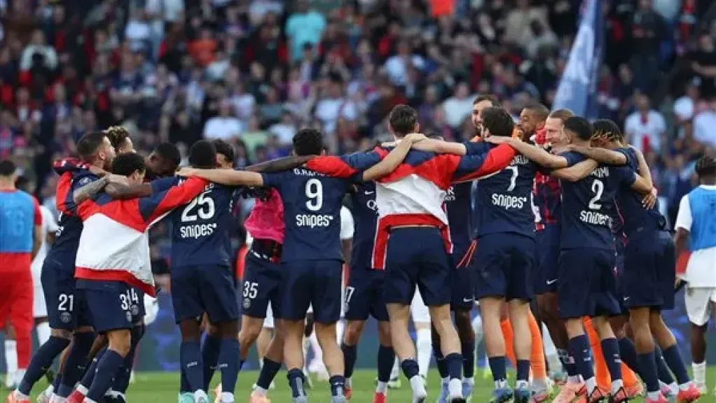 من هو معلق مباراة باريس سان جيرمان وفلامنجو في نهائي كأس إنتركونتيننتال 2025؟