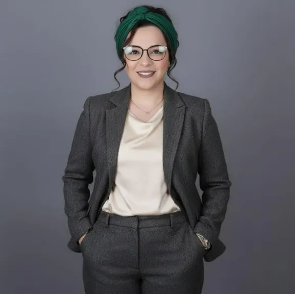 سمر مرسي تكتب :«هل المؤامرة وهم نلوذ به؟!» ..  فتنة الحكاية الخفية..