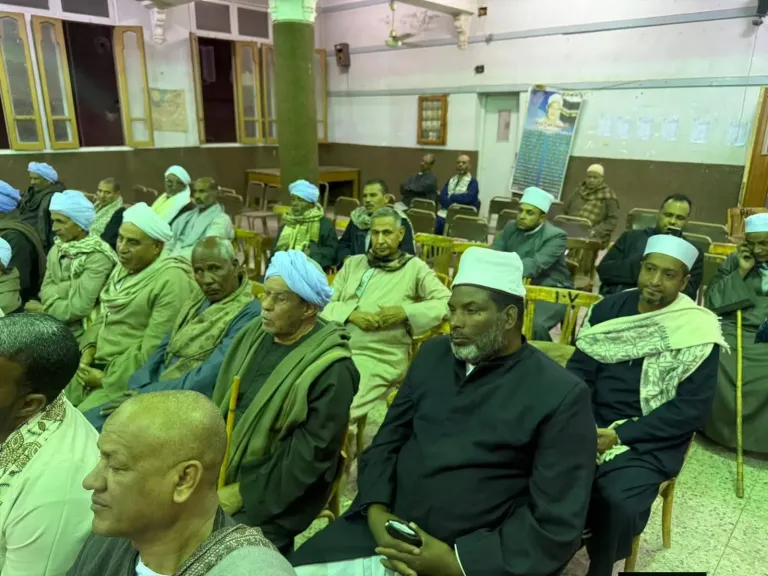 البحوث الإسلامية) يلتقي أجواد المصالحات الأهلية بإسنا لتنسيق جهود الصلح وإنهاء قضايا الثأر