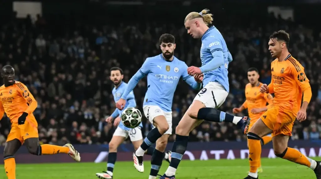 هالاند يقود المنافسة.. 8 نجوم يتنافسون على جائزة أفضل لاعب في الجولة الـ17 من البريميرليج