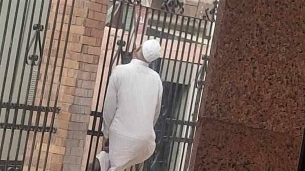 العثور على مسن مشنوقًا في دمياط: تفاصيل مأساوية في غيط النصارى