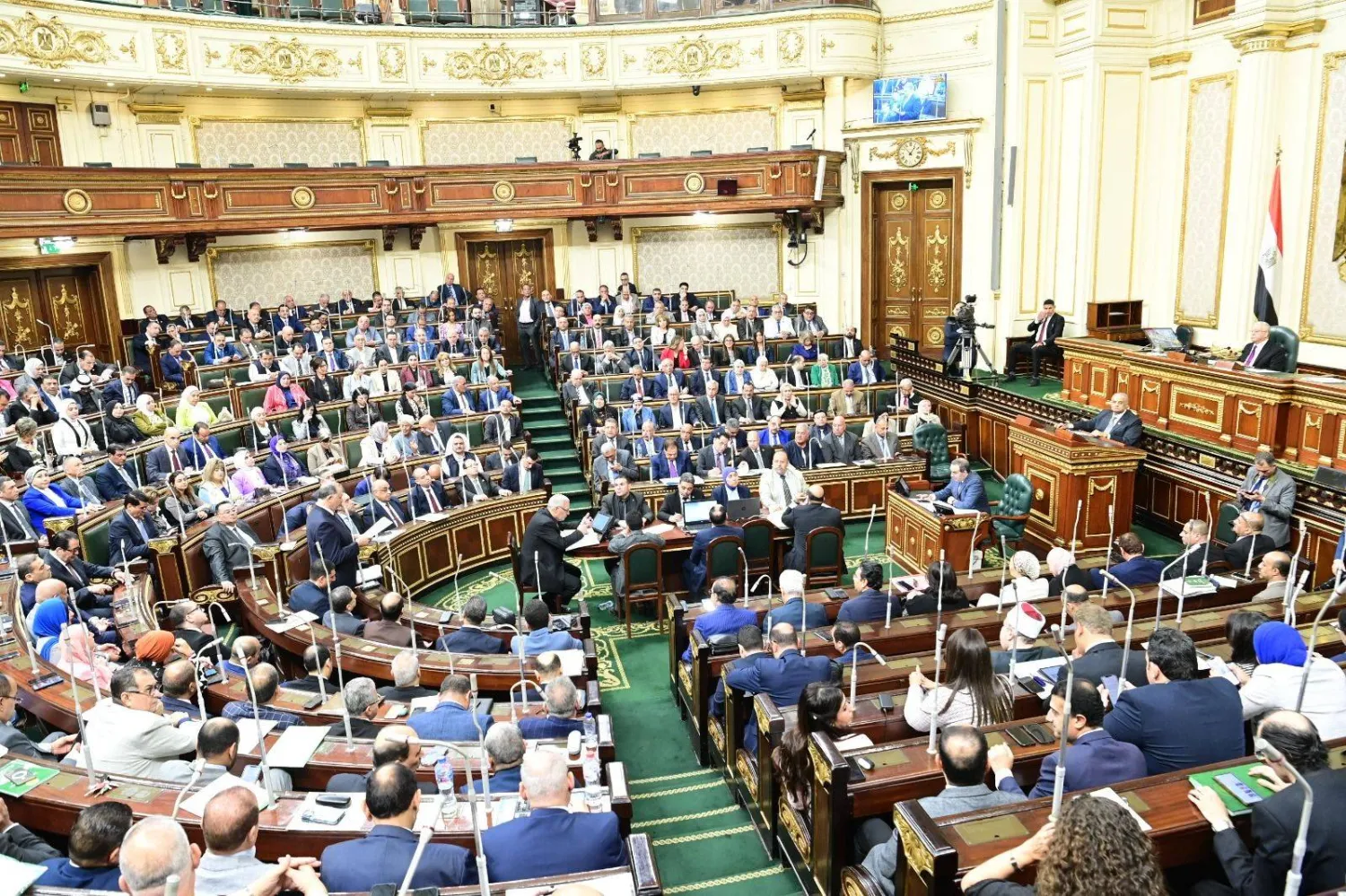 أحزاب مصرية تعوّل على التحالفات لـ«حجز» مقاعد في انتخابات «النواب»