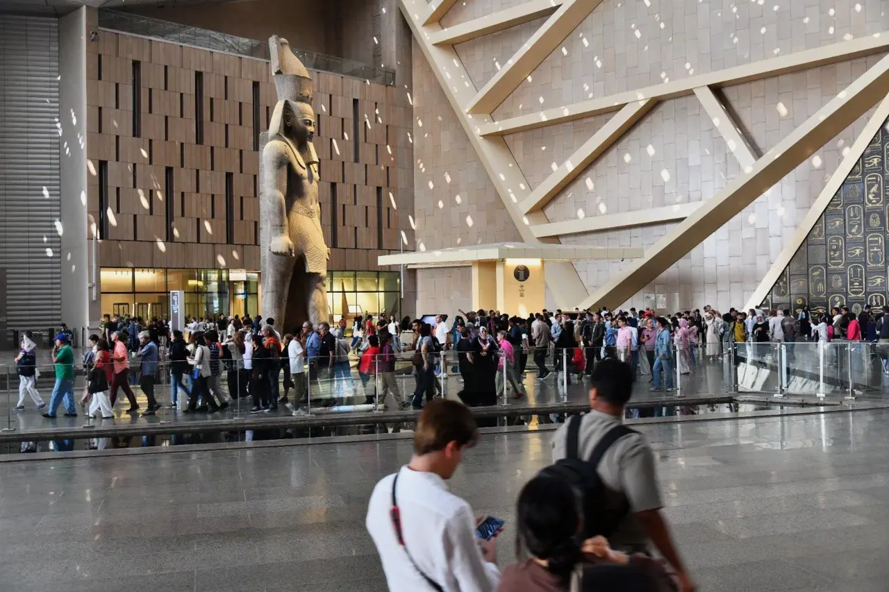 المتحف الكبير يستقبل نحو 19 ألف زائر يومياً منذ افتتاحه