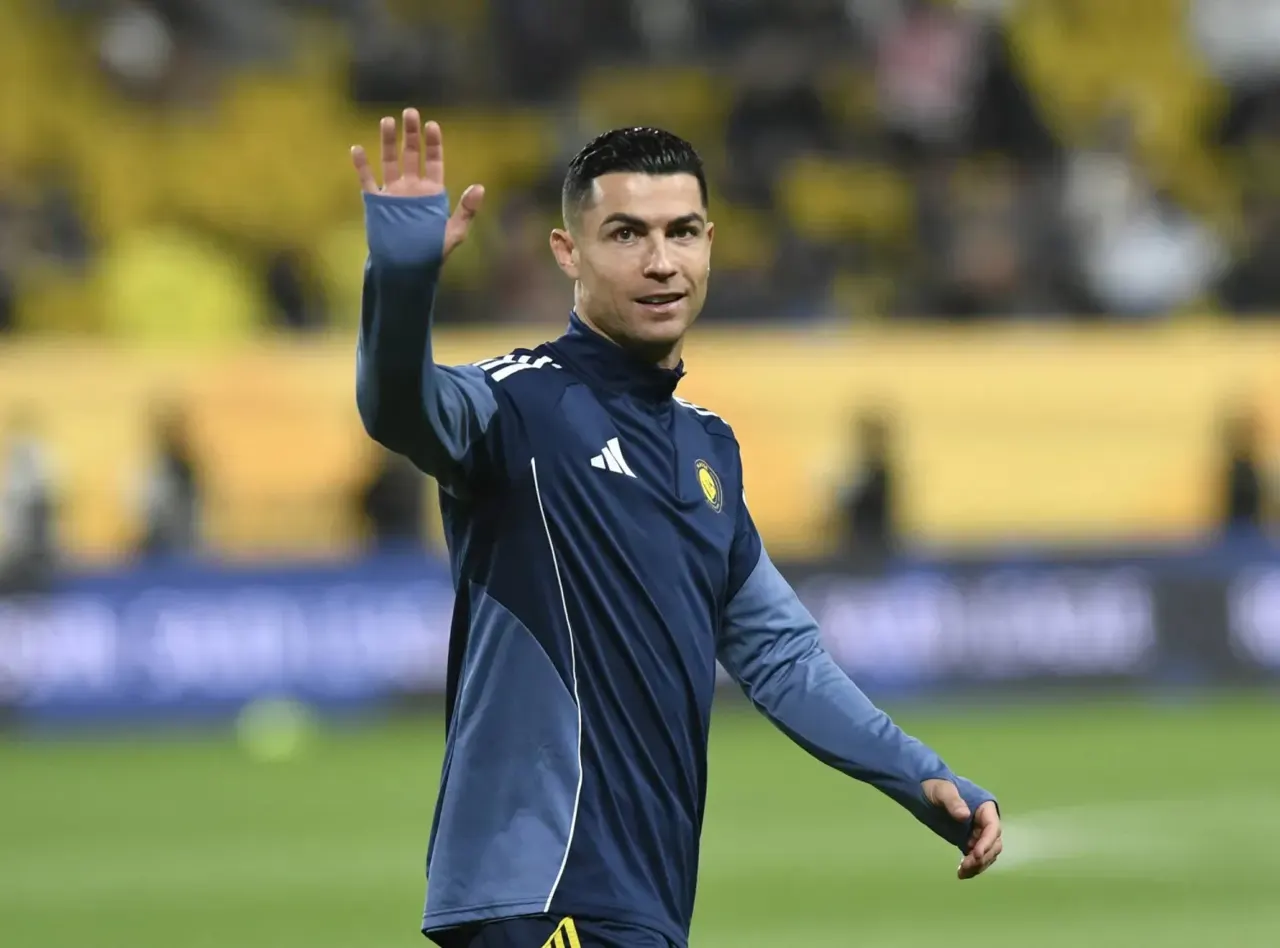 النصر يعلن تشكيله بقيادة رونالدو وماني ضد التعاون في قمة الدوري السعودي