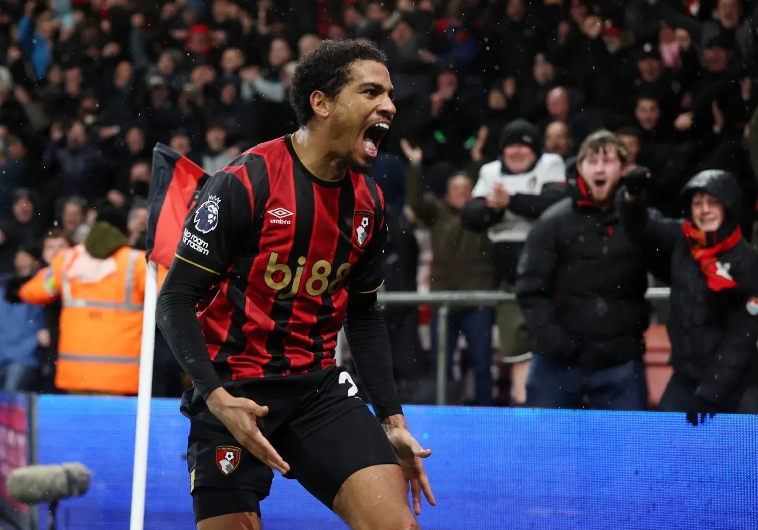 عدلي يقهر الريدز في اللحظات الأخيرة ويسقط ليفربول في فخ الهزيمة السابعة بالدوري