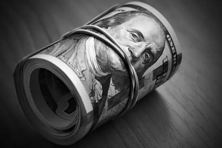 ارتفاع سعر الجنيه المصري مقابل الدولار