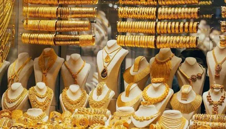 مشغولا ذهبية - أرشيفية