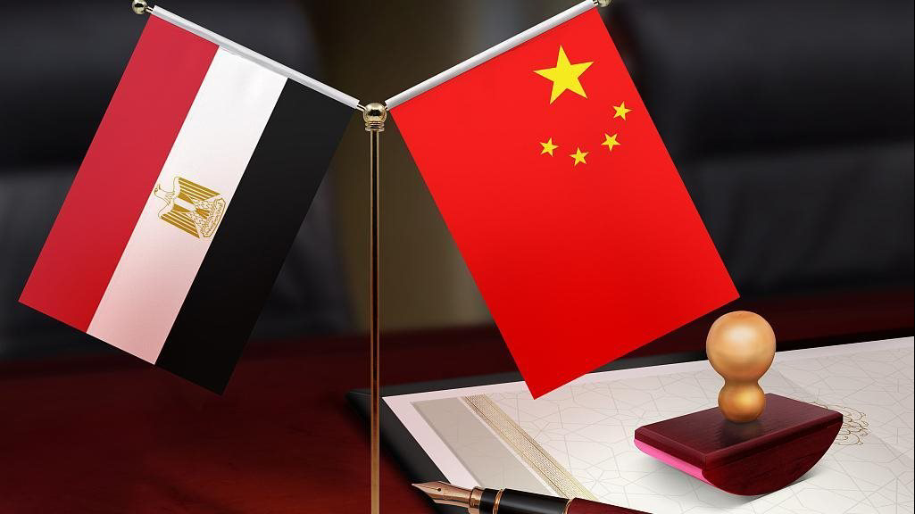 شي جين بينغ في مصر سبتمبر المقبل.. ماذا تريد القاهرة من الشراكة مع الصين؟