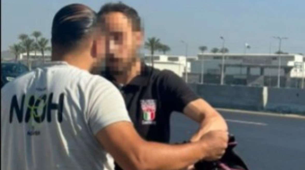 الداخلية تفحص فيديو متداول لواقعة تحرش مزعومة بفتاة داخل ميكروباص.. وتكثف جهودها لكشف الملابسات