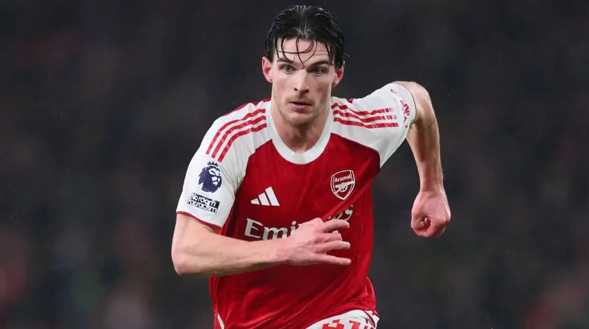 ديكلان رايس يروي رسالة ساكا قبل أول ديربي شمال لندن مع أرسنال