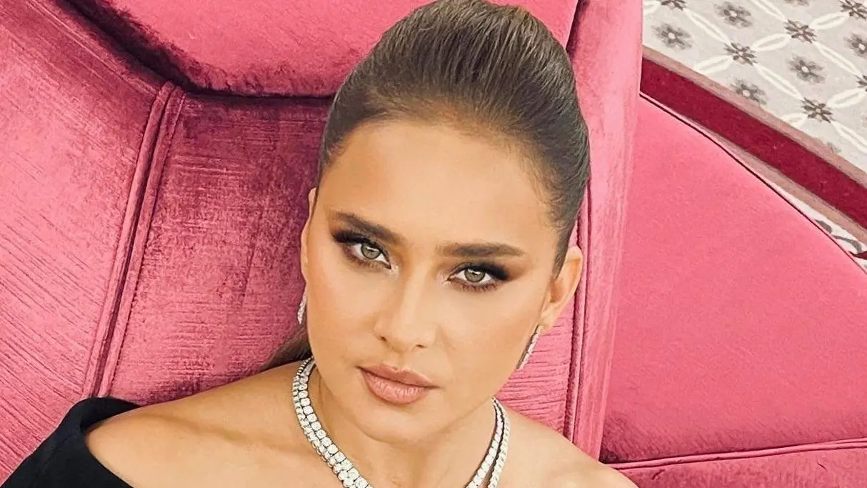 ما حقيقة ارتباط نيللي كريم وحارس المرمى محمد أبو جبل؟ - المشهد