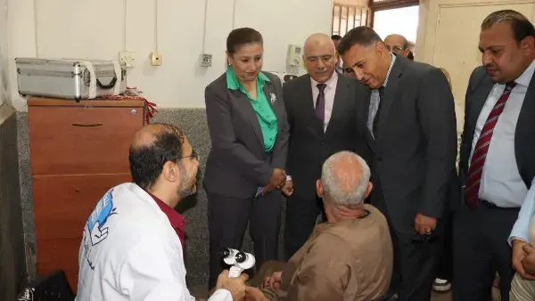 رئيس الوزراء يستعرض حصاد قافلة طبية مجانية بالقليوبية.. الكشف على 1627 مواطنًا وتحويل 33 حالة للمستشفيات