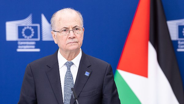 رئيس الوزراء الفلسطيني يبحث مع رئيس أذربيجان تطورات الأوضاع في غزة والضفة الغربية وتعزيز التعاون المشترك