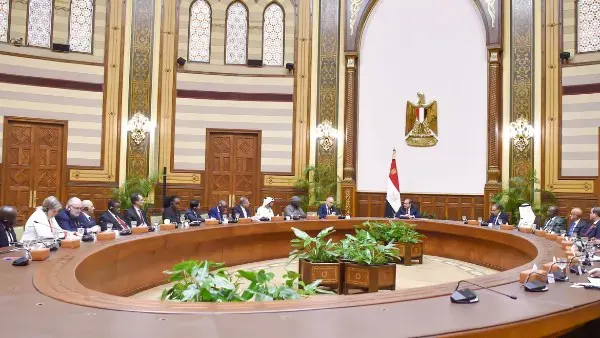 السيسي: مصر تعيد استخدام 23 مليار متر مكعب من المياه سنويًا وتتمسك بحقوقها في مياه النيل