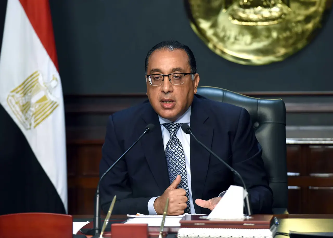 مدبولي يتابع ملفات وزارة التخطيط.. نمو مستهدف 5.4% واستثمارات بقيمة 3.7 تريليون جنيه