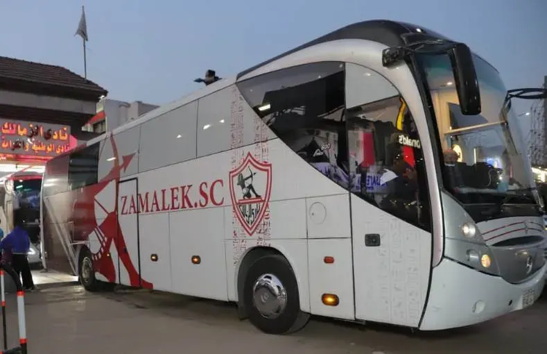 الزمالك يصل لملعب برج العرب استعدادًا لمواجهة المصري الحاسمة في الكونفدرالية