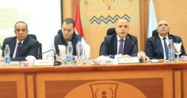 اجتماع محافظ كفر الشيخ لمتابعة منظومة التصالح على مخالفات ...