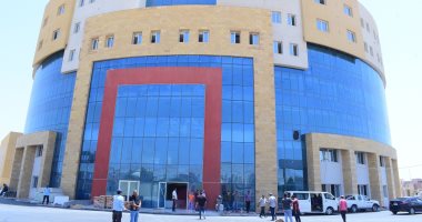 جامعة سوهاج تكتب فصلا جديدا في التنمية الأكاديمية بخريطة مشروعات غير  مسبوقة.. رئيس الجامعة: 10 مليارات جنيه لتنفيذ 15 مشروعا عملاقا.. والمشروعات  تعكس رؤية الدولة في دعم التعليم العالي طبيا وتعليما.. صور -