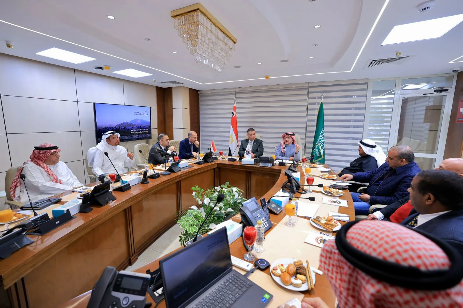 التضامن الاجتماعي تستعد لموسم حج 2026 بالتعاون مع شركتي بشرى الضيافة والدار البيضاء