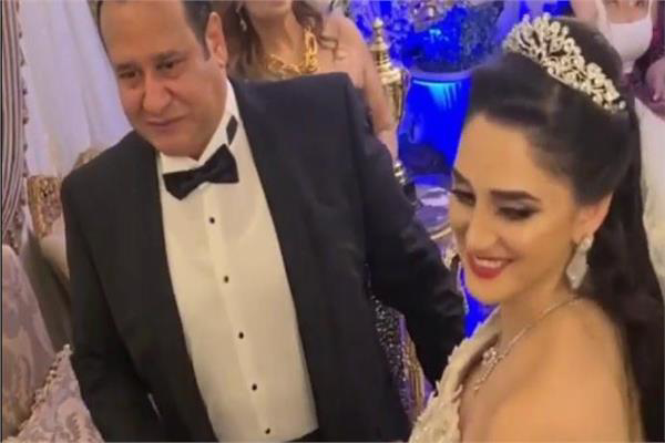 استدعاء زوجة صبري نخنوخ للتوقيع على قرار منع السفر والتحفظ على الأموال
