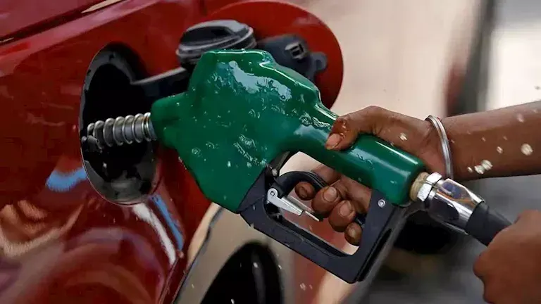 البنزين بكام النهارده؟.. أسعار البنزين والسولار بمحطات الوقود