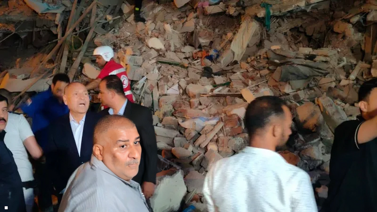 العقار المنهار في السيدة زينب