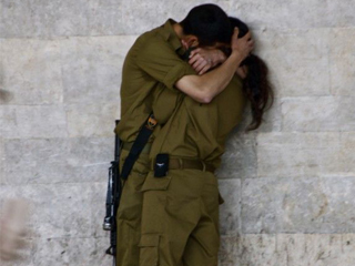 «سوق المتعة» فى الجيش الإسرائيلى