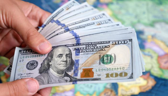 تباين سعر الدولار اليوم الإثنين 29 يونيو 2026 بمستهل التعاملات.. الأخضر بكام