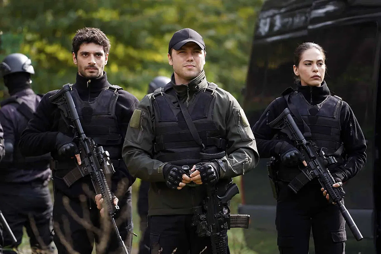 شاهد مسلسل المنظمة الحلقة 168.. ديزدار يدفع ألتاي وكوركوت إلى حافة القرار المدمر