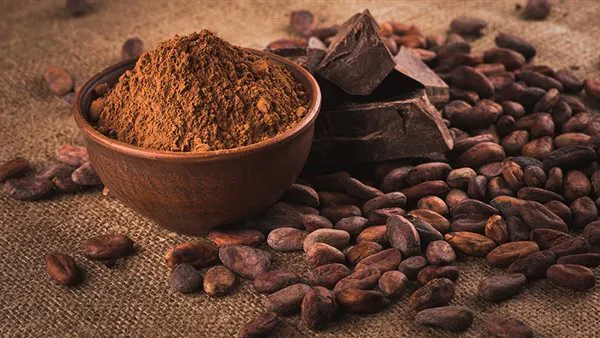 زلزال في سوق الشوكولاتة.. الكاكاو يهوي 30% وأزمة "حبوب عالقة" تضرب غرب أفريقيا