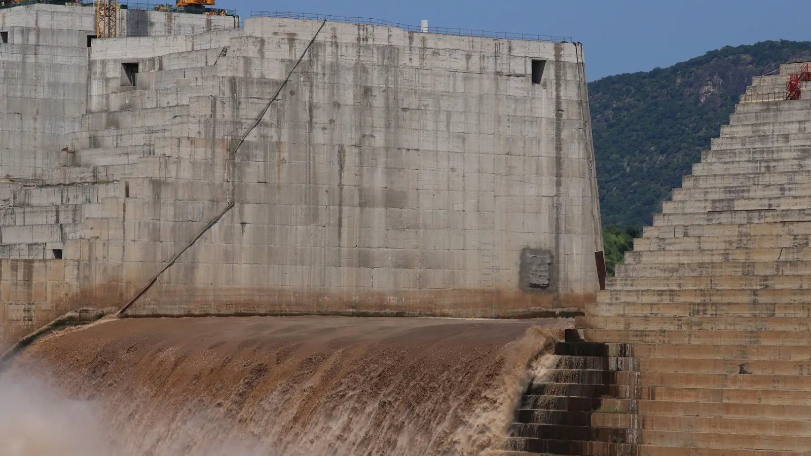 بعد زلزال إرتيريا.. سد النهضة معرض للانهيار وآثاره 10 أضعاف كارثة ليبيا