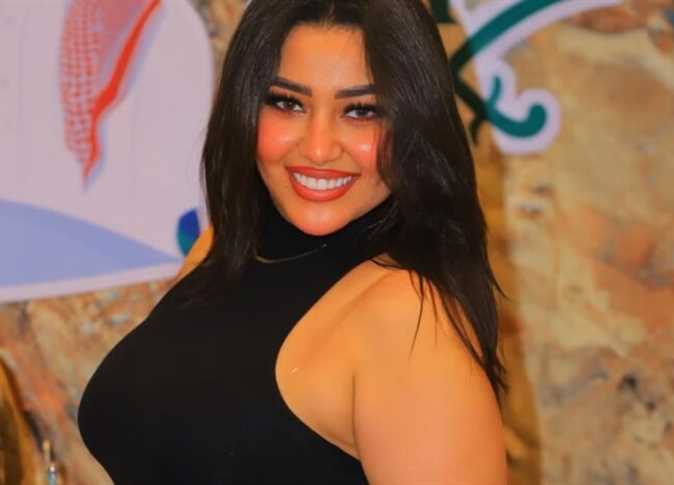 بدأت بالإنشاد الديني وابتعدت عن الغناء لـ«ظروف شخصية».. 26 معلومة ...