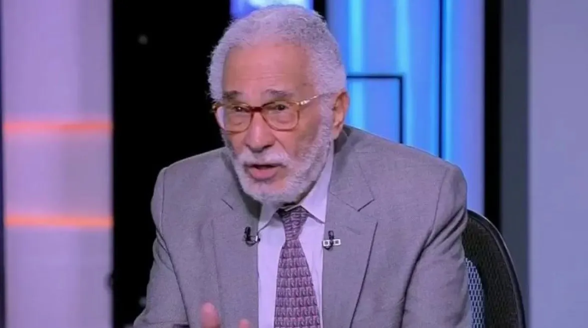 أسرة عبدالرحمن أبو زهرة تنفي شائعة عدم قدرته على شراء الدواء وتتوعد مروجي الأكاذيب