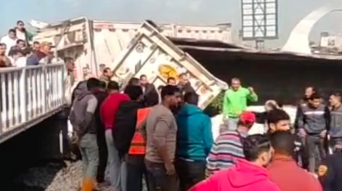 حادث مروع على طريق القاهرة-الإسكندرية الصحراوي أمام كارفور