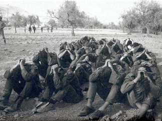 أسرى إسرائيل فى حرب أكتوبر يستعيدون مرارة الهزيمة بمعرض فنى لأيام الأَسْر