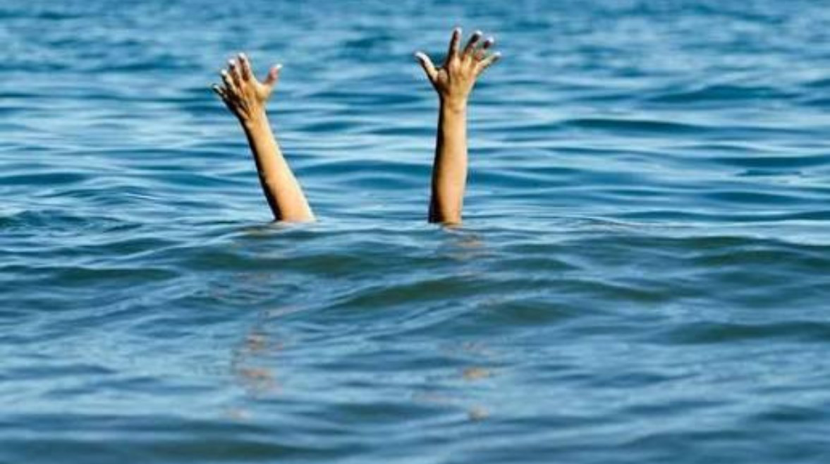 واقعة مأساوية في القاهرة.. فتاة تنهي حياتها من أعلى كوبري قصر النيل
