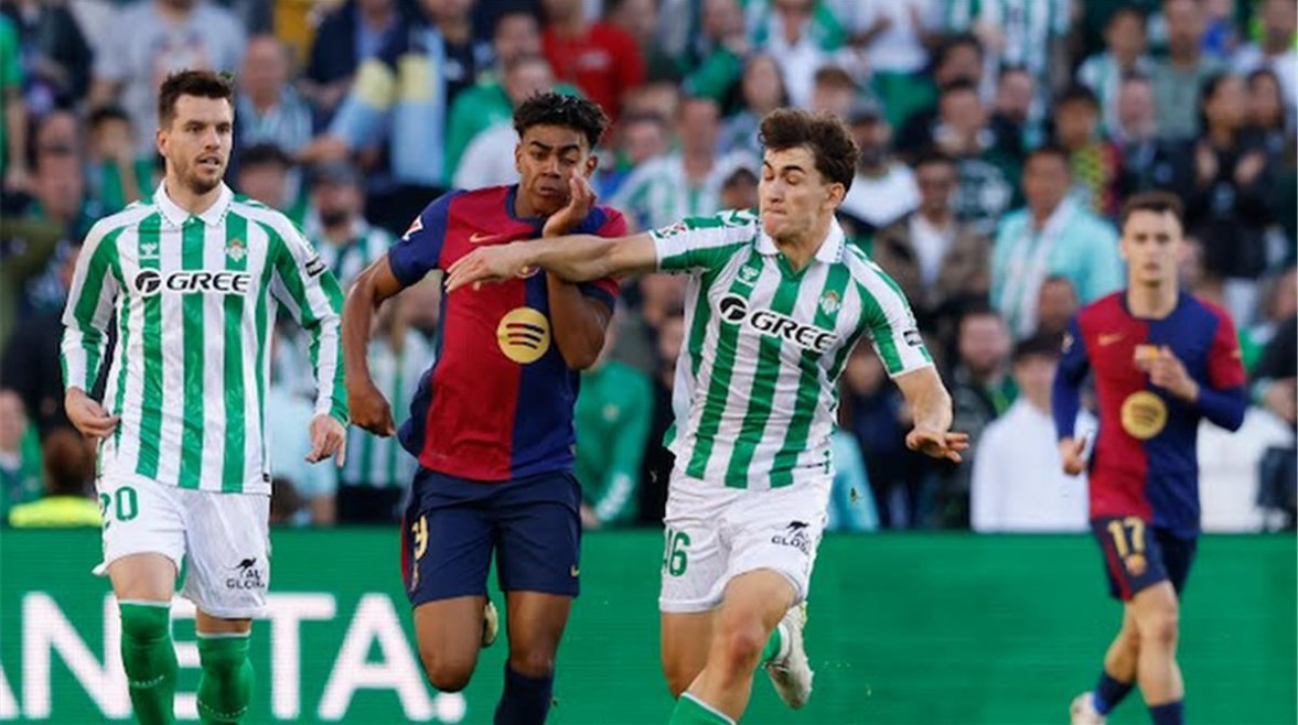 التشكيل المتوقع لبرشلونة أمام ريال بيتيس في الدوري الإسباني