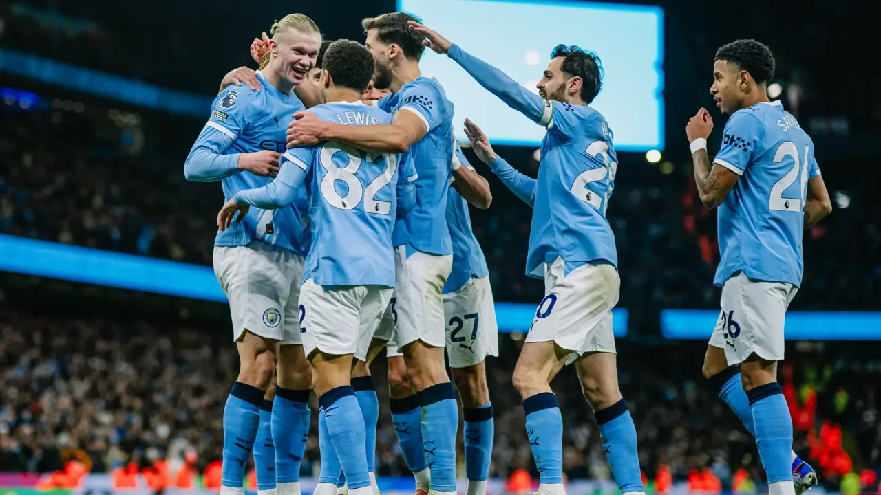 مانشستر سيتي يتأهل مباشرة لدور 16 بفوز 2-0 على جالاتا سراي: هالاند وشرقي يبدعان