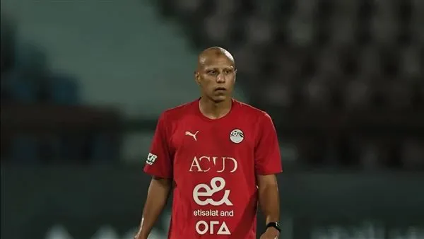 الأهلي يعلن التعاقد مع عمرو الجزار وأوتاكا لدعم صفوف الفريق في الشتاء