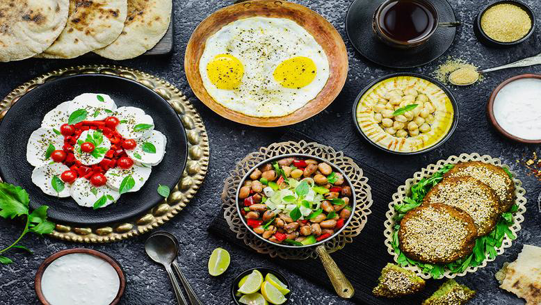 أصناف السحور تحمي وزنك في رمضان: نصائح غذائية للحفاظ على الرشاقة