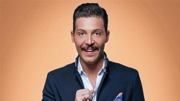 محمود حجازي يعلق على أزمته الأخيرة: “كفاية كذب.. مش هتنازل عن منع سفر ابني”