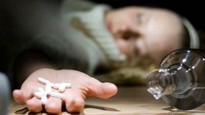 مأساة في 6 أكتوبر.. طالبة ثانوي تنهي حياتها بعد سحب هاتفها