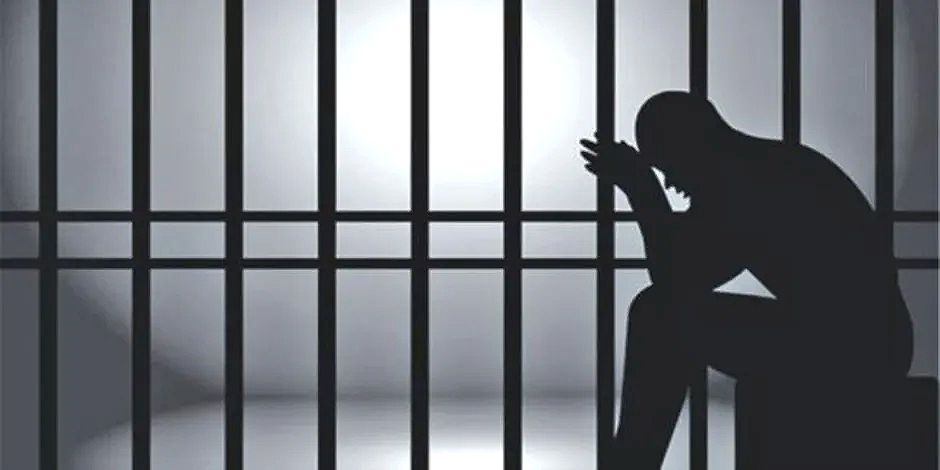 محكمة جنوب سيناء تصدر حكمًا بالسجن المشدد على تاجر مخدرات بالإسماعيلية