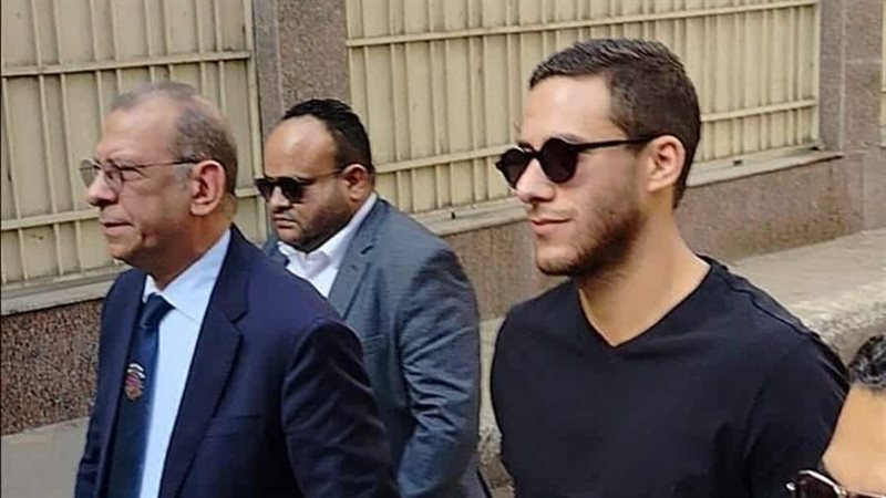 وصول رمضان صبحي إلى المحكمة للنظر فى قضية تزوير مستندات رسمية