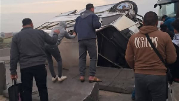 إصابة 9 أشخاص في انقلاب أتوبيس على الطريق الإقليمي بالشرقية 