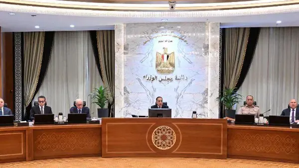 الحكومة توافق على 17 قرارًا جديدًا خلال اجتماعها اليوم الأربعاء.. التفاصيل كاملة