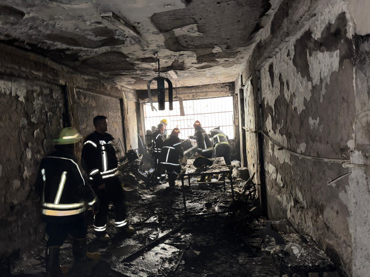 مأساة في الزاوية الحمراء.. مصرع 7 فتيات في حريق مصنع أحذية بالقاهرة