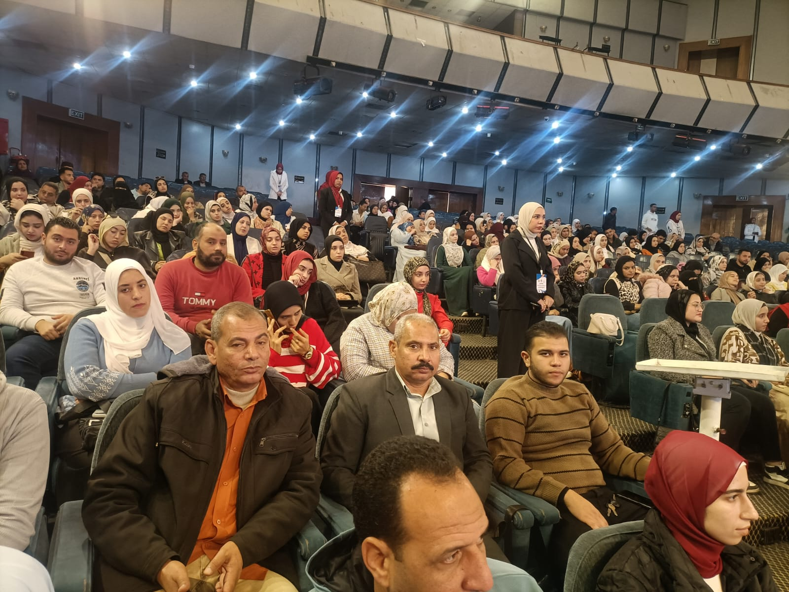 لا يتوفر وصف.